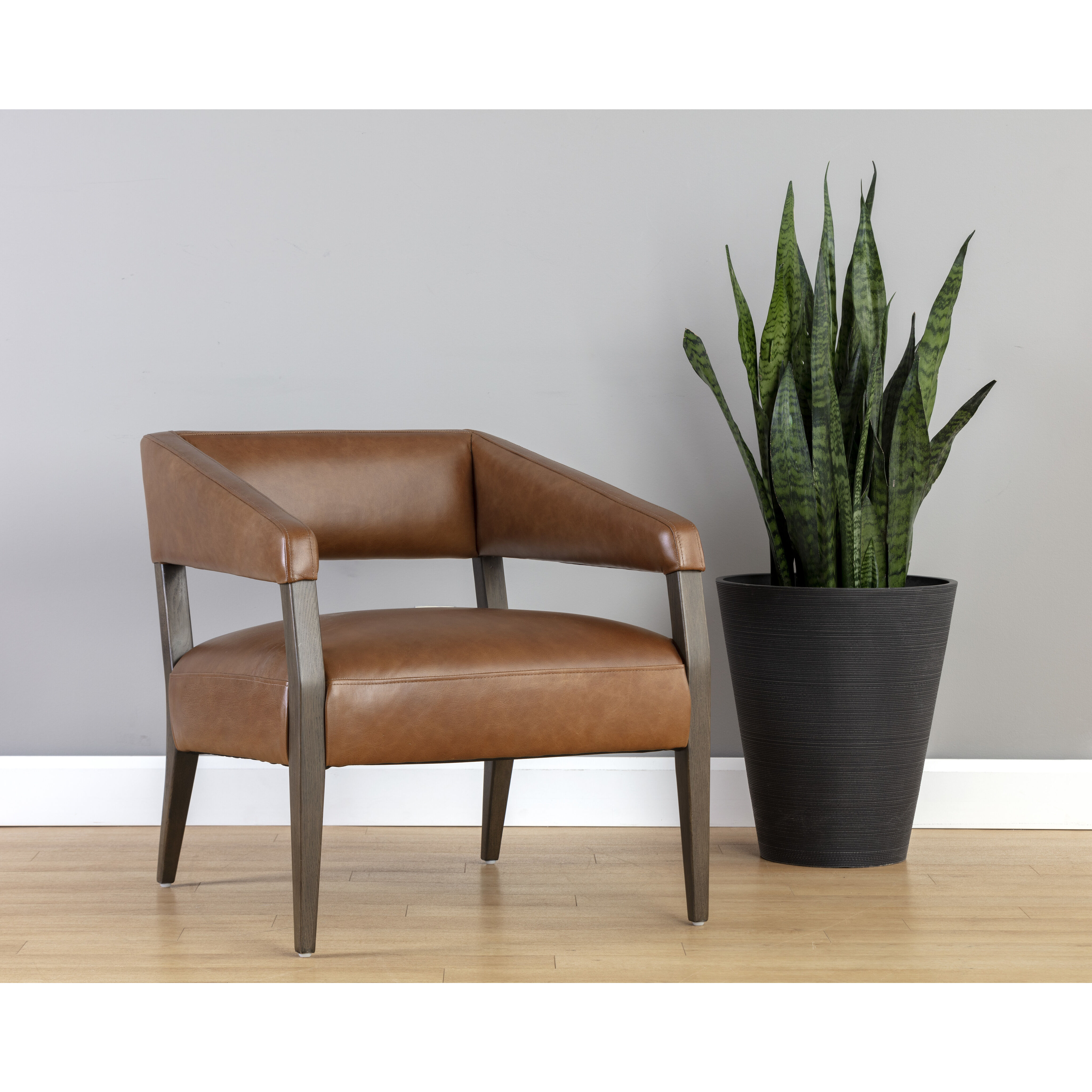 Carlyle Shalimar Tobacco Leather Lounge Chair